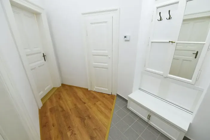 Pronájem bytu 2+kk, Praha - Vinohrady, Na Kozačce, 50 m2