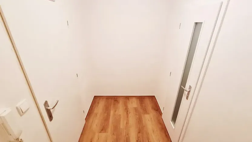 Pronájem bytu 1+kk, Brno, Karáskovo náměstí, 25 m2