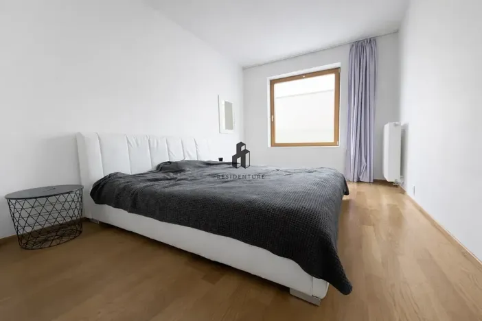 Pronájem bytu 2+kk, Praha - Holešovice, Komunardů, 57 m2