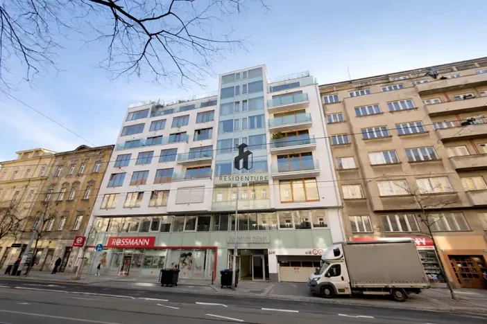 Pronájem bytu 2+kk, Praha - Holešovice, Komunardů, 57 m2