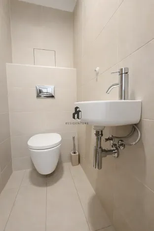 Pronájem bytu 2+kk, Praha - Holešovice, Komunardů, 57 m2