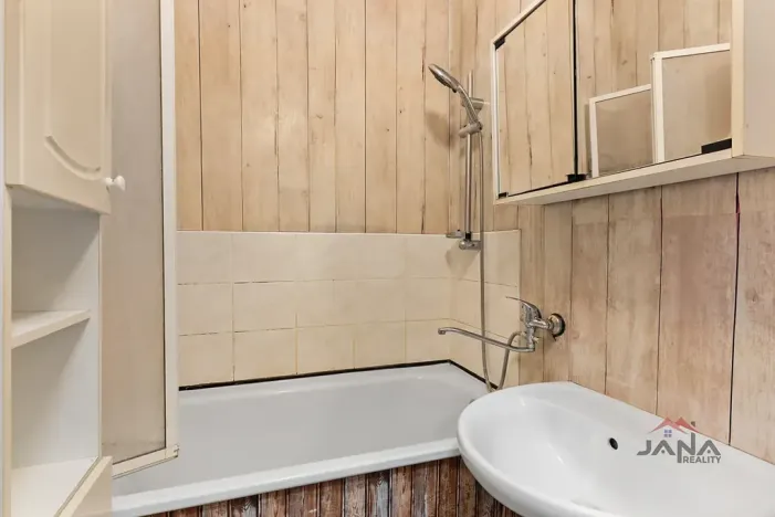 Prodej bytu 3+1, Turnov, Březová, 63 m2