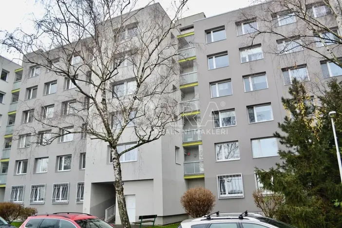 Pronájem bytu 1+1, Praha - Hloubětín, Kukelská, 43 m2