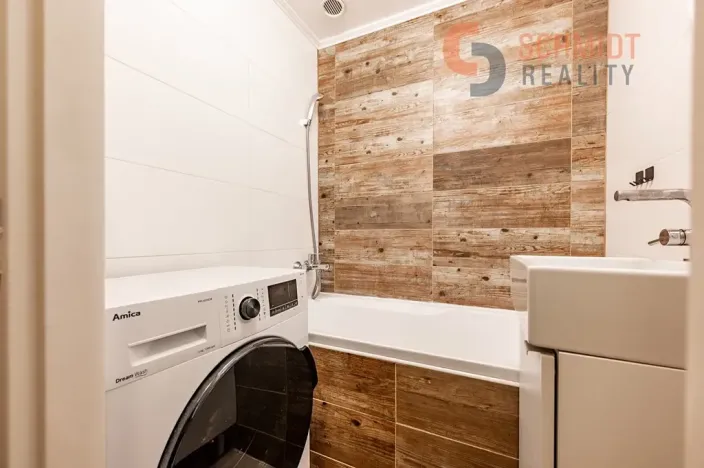 Prodej bytu 2+1, Břeclav, Růžičkova, 52 m2