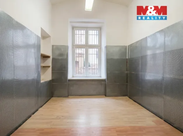 Pronájem obchodního prostoru, Praha - Vinohrady, Francouzská, 12 m2