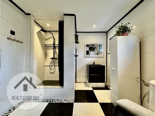 Prodej rodinného domu, Bulovka, 240 m2