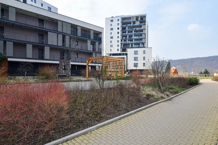 Pronájem bytu 1+kk, Praha - Modřany, Mezi vodami, 39 m2