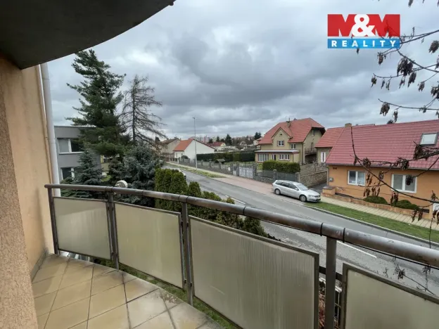 Pronájem bytu 1+kk, Praha, Ve žlíbku, 43 m2