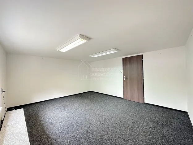 Pronájem kanceláře, Praha - Karlín, Thámova, 17 m2