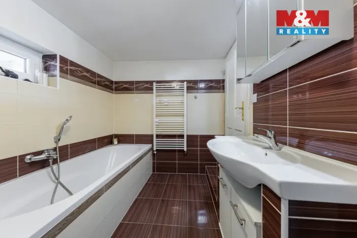 Prodej rodinného domu, Karlovy Vary - Stará Role, Svobodova, 100 m2