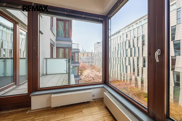 Pronájem bytu 2+kk, Praha - Karlín, Rohanské nábřeží, 73 m2