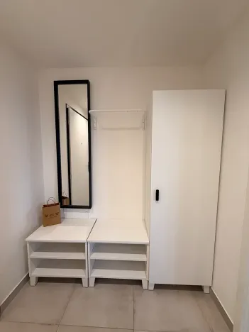 Pronájem bytu 1+kk, Praha - Strašnice, Michelangelova, 35 m2