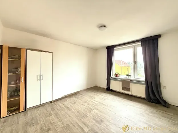 Prodej rodinného domu, Cerhenice, Na vinici, 188 m2