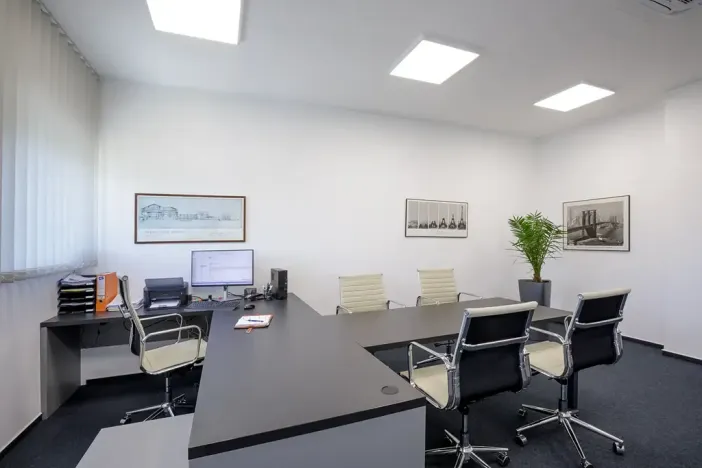 Pronájem kanceláře, Praha - Uhříněves, Přátelství, 50 m2