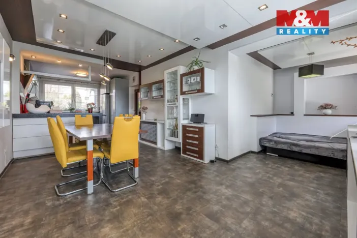 Prodej rodinného domu, Město Touškov, Mírová, 220 m2