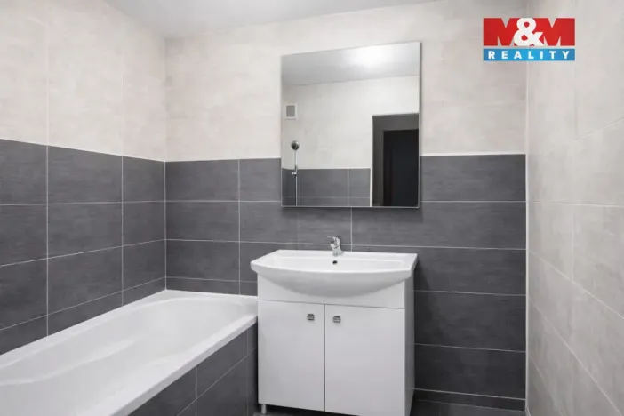 Pronájem bytu 2+1, Chomutov, Rooseveltova, 59 m2