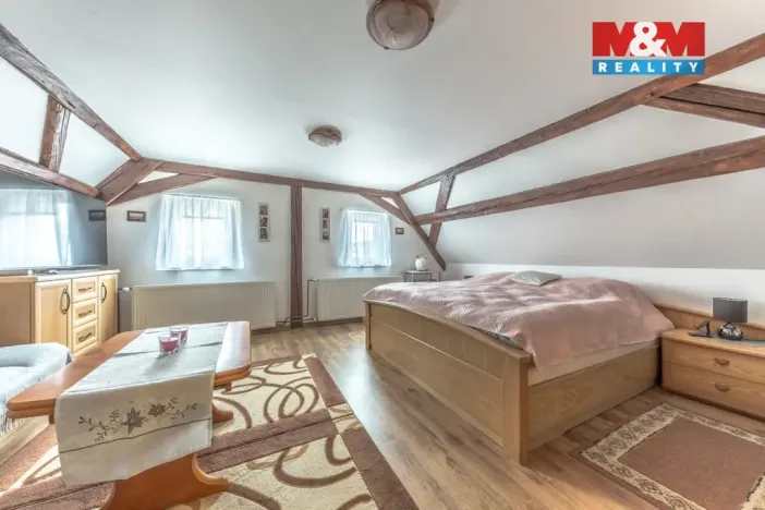 Prodej rodinného domu, Dobkovice, 224 m2