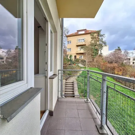 Pronájem bytu 2+1, Praha - Smíchov, Podbělohorská, 41 m2