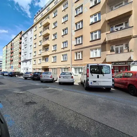 Pronájem bytu 2+kk, Praha - Holešovice, Malá Plynární, 47 m2
