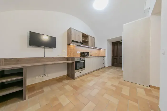 Pronájem bytu 1+1, Olomouc, Šemberova, 31 m2