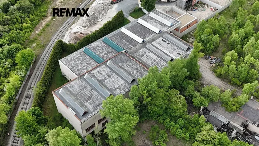 Prodej výrobních prostor, Roudnice nad Labem, Pracnerova, 2250 m2