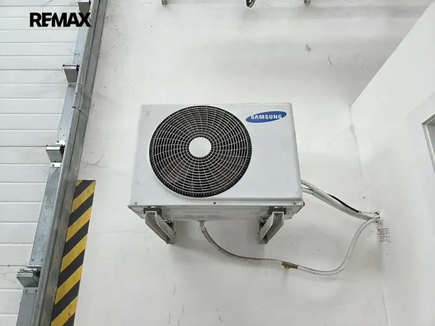 Prodej výrobních prostor, Roudnice nad Labem, Pracnerova, 2250 m2