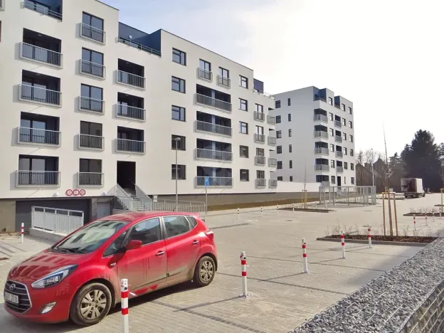 Pronájem bytu 1+kk, Praha - Uhříněves, Oty Bubeníčka, 31 m2