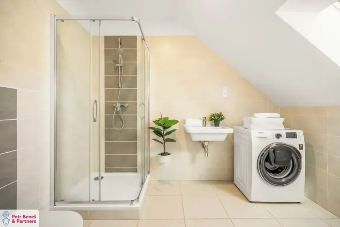 Prodej bytu 3+kk, Milovice, Zátopkova, 108 m2