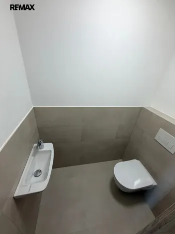 Pronájem bytu 2+kk, Praha - Letňany, Vyletalova, 54 m2
