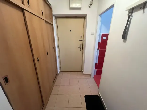 Pronájem bytu 2+1, Praha - Podolí, Jeremenkova, 49 m2