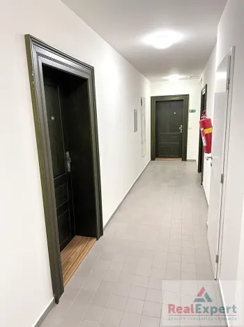 Pronájem bytu 2+kk, Praha - Vršovice, Oblouková, 51 m2