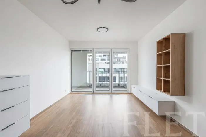 Pronájem bytu 3+kk, Praha - Hloubětín, Poděbradská, 86 m2