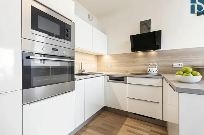 Prodej bytu 2+kk, Praha - Letňany, Hlučkova, 45 m2