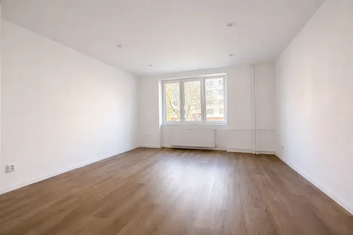 Prodej bytu 3+kk, Ostrov, Kollárova, 55 m2