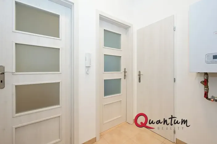 Pronájem bytu 2+kk, Praha - Střešovice, U první baterie, 49 m2
