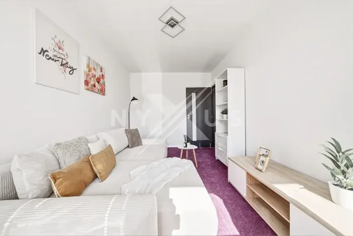 Prodej bytu 3+1, Praha - Prosek, Veltruská, 61 m2