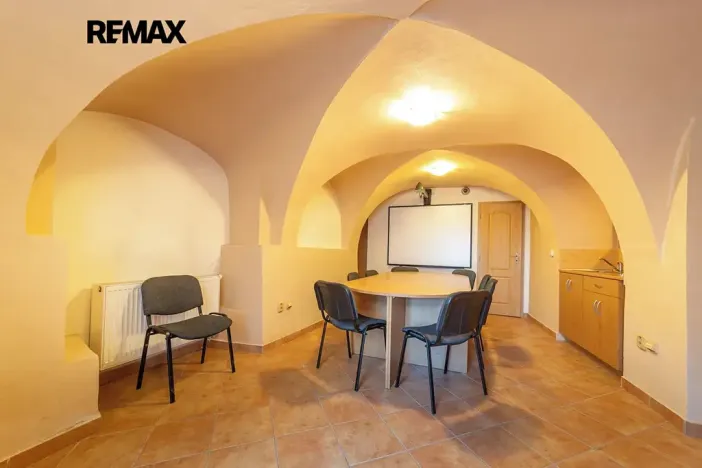 Prodej kanceláře, Šumperk, nám. Míru, 200 m2