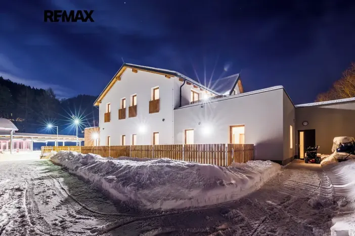 Prodej bytu 3+kk, Svoboda nad Úpou, Nádražní, 65 m2