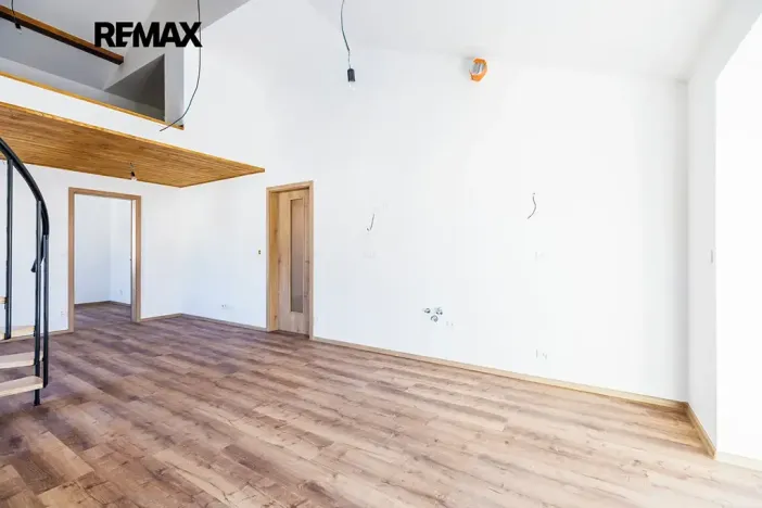 Prodej bytu 3+kk, Svoboda nad Úpou, Nádražní, 65 m2