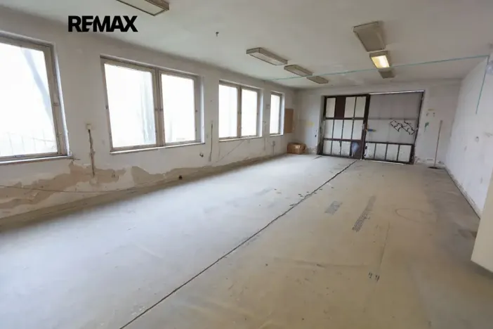 Prodej obchodního prostoru, Město Albrechtice, Míru, 1427 m2