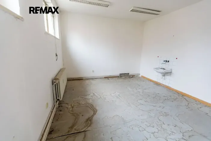 Prodej obchodního prostoru, Město Albrechtice, Míru, 1427 m2