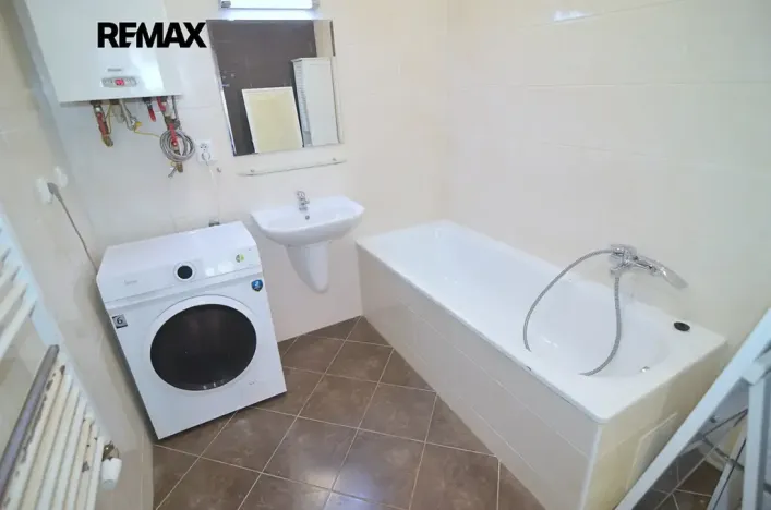 Pronájem bytu 3+1, Praha - Libeň, Pivovarnická, 78 m2