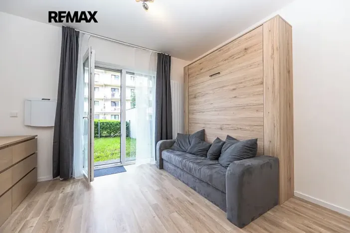 Pronájem bytu 1+kk, Praha - Libeň, Novovysočanská, 25 m2