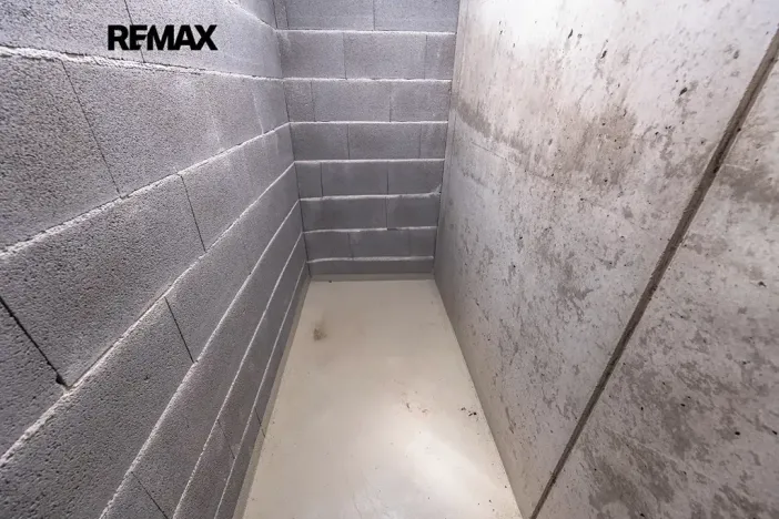 Pronájem bytu 1+kk, Praha - Libeň, Novovysočanská, 25 m2