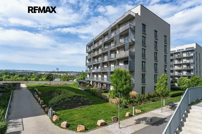 Pronájem bytu 1+kk, Praha - Libeň, Novovysočanská, 25 m2