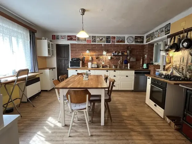 Prodej rodinného domu, Kojátky, 280 m2