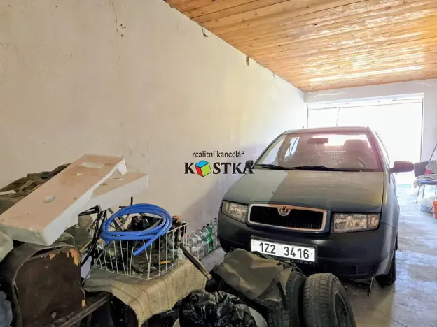 Prodej garáže, Chropyně, Moravská, 27 m2