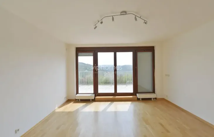 Pronájem rodinného domu, Praha - Nebušice, 360 m2