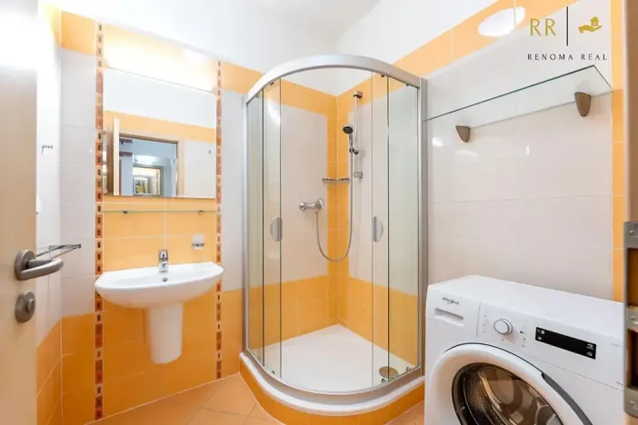 Pronájem bytu 2+kk, Brno, Zlínská, 55 m2