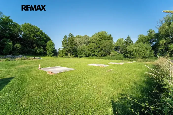 Prodej komerční nemovitosti, Chrášťany, 10917 m2